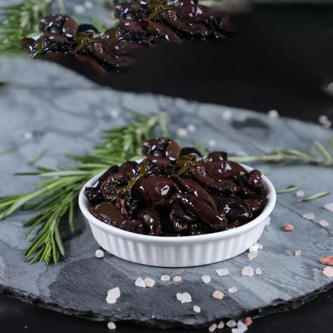 Atoun Olives with Oil